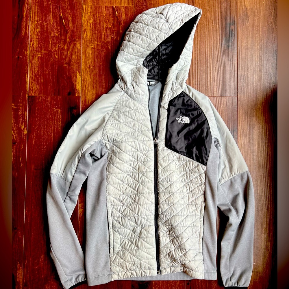 Men’s North Face fall jacket